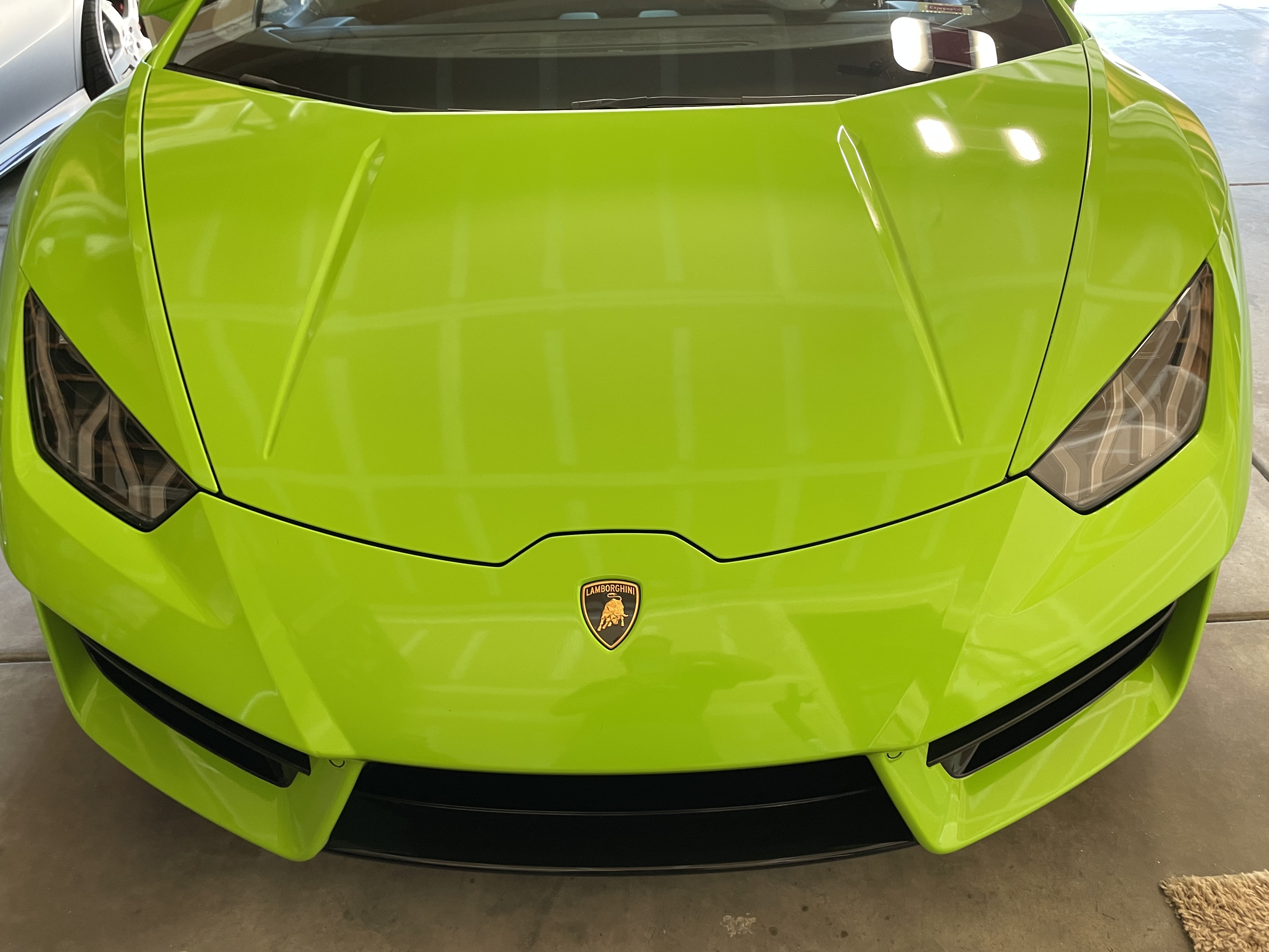Signature Mobile Detail in Denver, Colorado detailing a Lamborghini