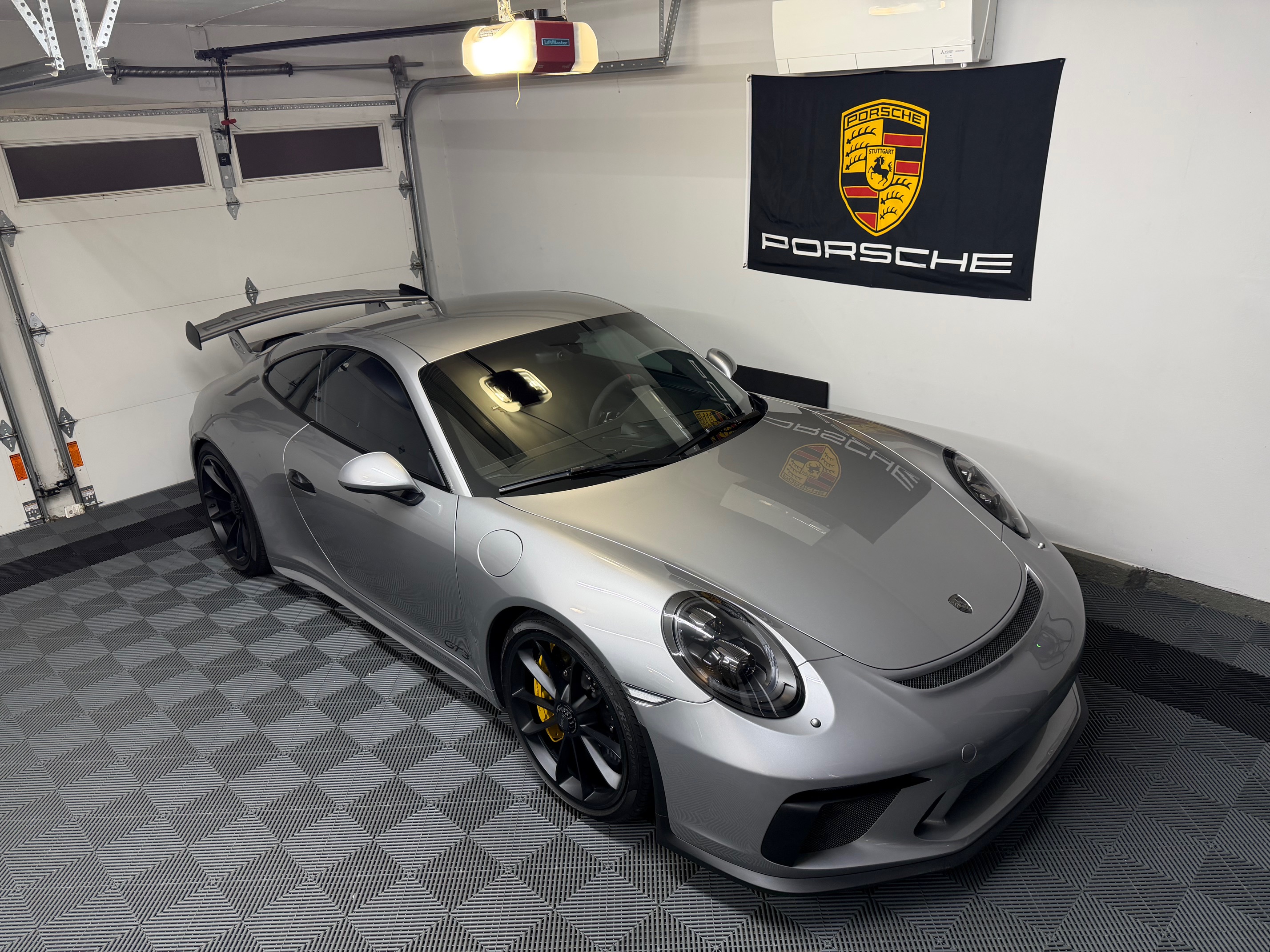 Signature Mobile Detail in Denver, Colorado detailing a Porsche